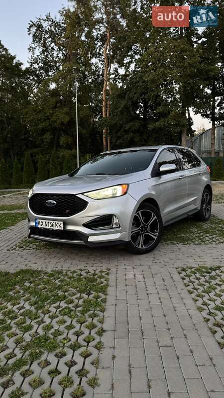 Внедорожник / Кроссовер Ford Edge 2019 в 