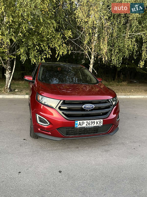 Позашляховик / Кросовер Ford Edge 2016 в 