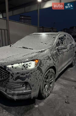 Внедорожник / Кроссовер Ford Edge 2020 в 