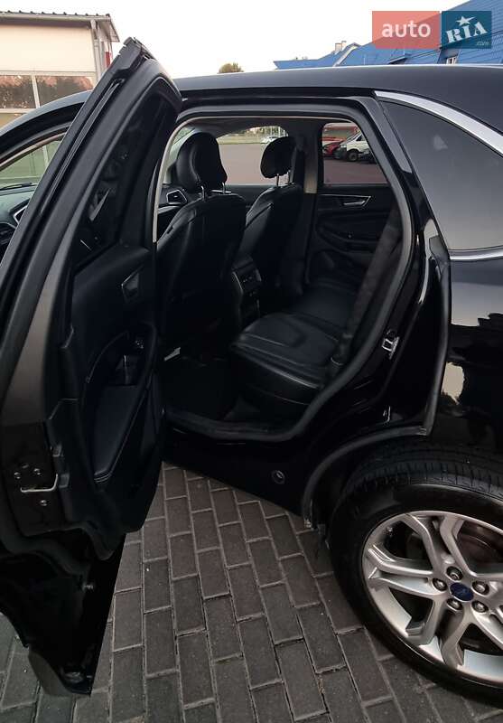 Внедорожник / Кроссовер Ford Edge 2016 в Ровно