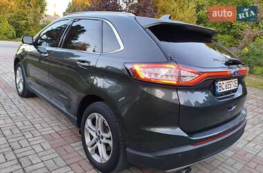 Позашляховик / Кросовер Ford Edge 2015 в 