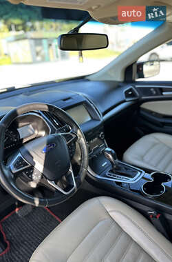 Внедорожник / Кроссовер Ford Edge 2015 в 