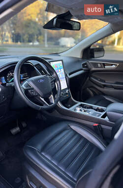 Внедорожник / Кроссовер Ford Edge 2022 в 