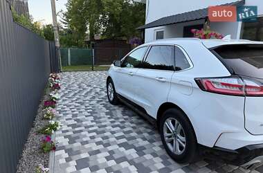 Позашляховик / Кросовер Ford Edge 2020 в 