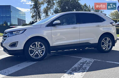 Позашляховик / Кросовер Ford Edge 2016 в 
