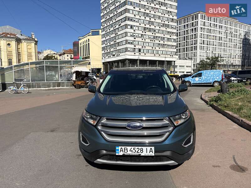 Внедорожник / Кроссовер Ford Edge 2016 в 