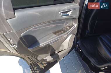 Внедорожник / Кроссовер Ford Edge 2017 в 