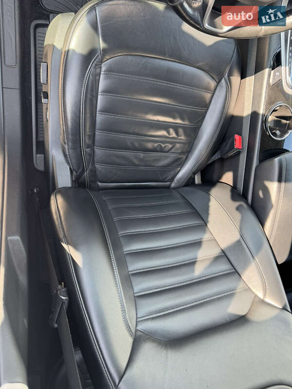 Позашляховик / Кросовер Ford Edge 2016 в Києві