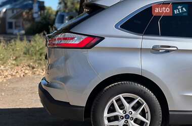 Внедорожник / Кроссовер Ford Edge 2021 в 
