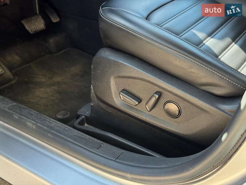 Позашляховик / Кросовер Ford Edge 2021 в Києві