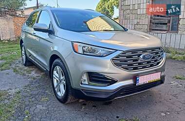 Позашляховик / Кросовер Ford Edge 2020 в 