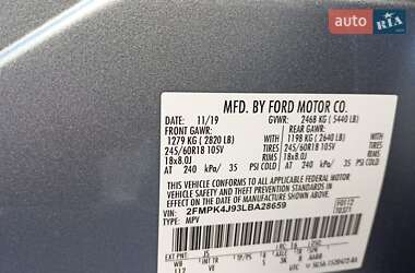 Позашляховик / Кросовер Ford Edge 2020 в 