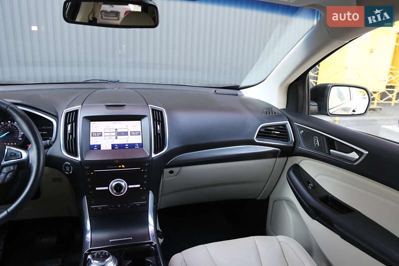 Позашляховик / Кросовер Ford Edge 2018 в Києві