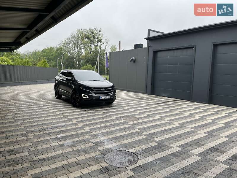 Позашляховик / Кросовер Ford Edge 2018 в Городку