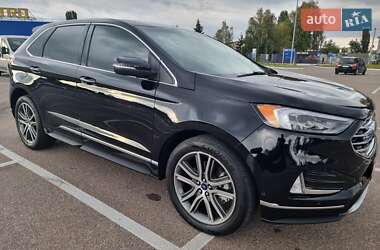 Внедорожник / Кроссовер Ford Edge 2019 в 