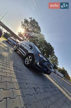Позашляховик / Кросовер Ford Edge 2019 в 