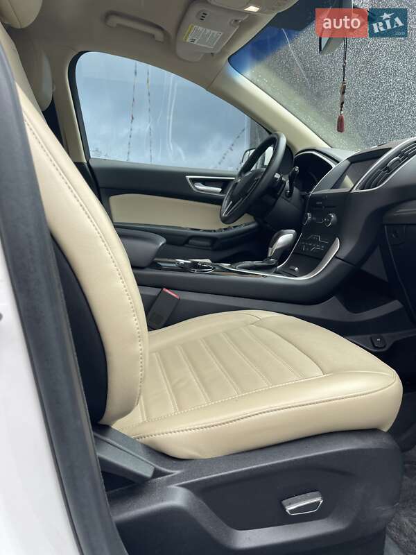 Внедорожник / Кроссовер Ford Edge 2018 в Черновцах