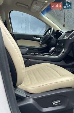 Внедорожник / Кроссовер Ford Edge 2018 в 