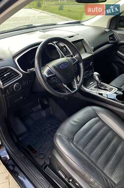 Позашляховик / Кросовер Ford Edge 2015 в 