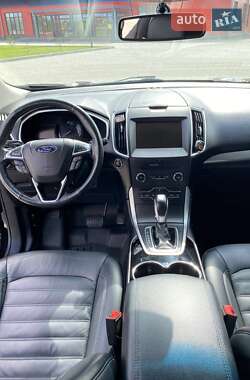 Позашляховик / Кросовер Ford Edge 2015 в 