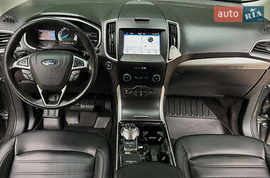 Позашляховик / Кросовер Ford Edge 2020 в 