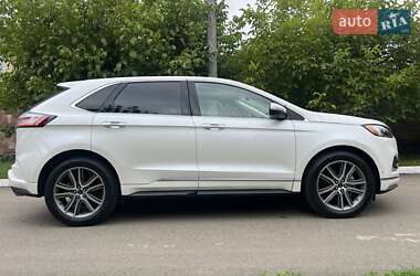 Внедорожник / Кроссовер Ford Edge 2020 в 