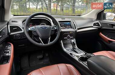 Внедорожник / Кроссовер Ford Edge 2016 в 