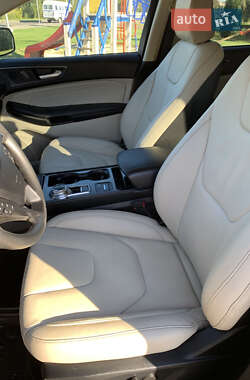 Внедорожник / Кроссовер Ford Edge 2020 в 