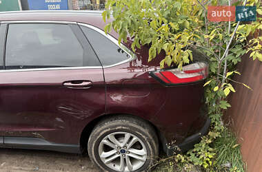 Позашляховик / Кросовер Ford Edge 2020 в 