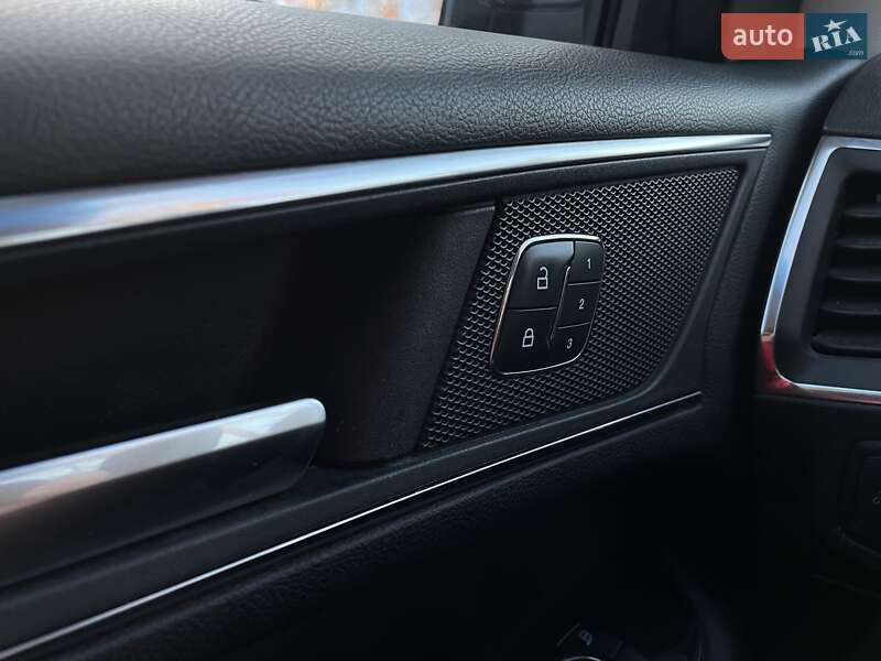 Внедорожник / Кроссовер Ford Edge 2018 в Лубнах