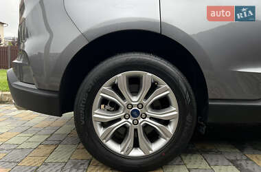 Внедорожник / Кроссовер Ford Edge 2022 в 