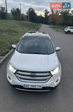 Внедорожник / Кроссовер Ford Edge 2015 в 