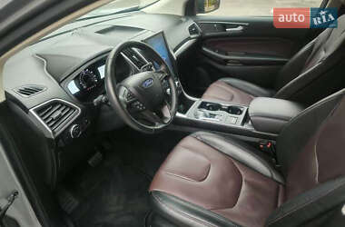 Позашляховик / Кросовер Ford Edge 2022 в 