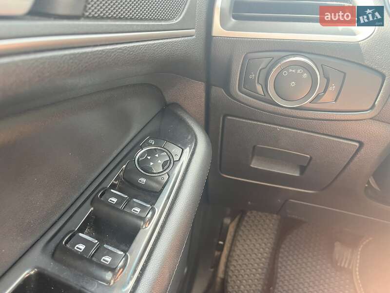 Внедорожник / Кроссовер Ford Edge 2015 в Львове