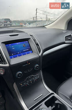 Внедорожник / Кроссовер Ford Edge 2020 в 
