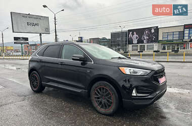 Внедорожник / Кроссовер Ford Edge 2020 в 