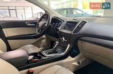 Внедорожник / Кроссовер Ford Edge 2017 в 