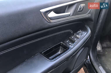 Внедорожник / Кроссовер Ford Edge 2016 в 