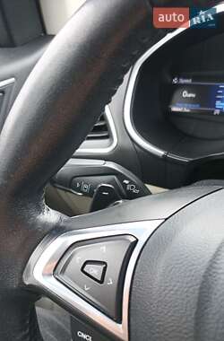Внедорожник / Кроссовер Ford Edge 2019 в 