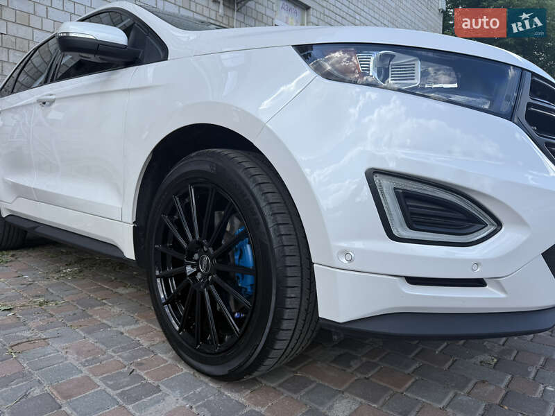 Внедорожник / Кроссовер Ford Edge 2016 в Ивано-Франковске