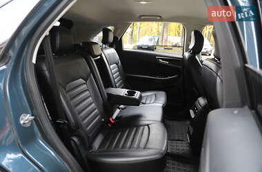 Внедорожник / Кроссовер Ford Edge 2016 в 