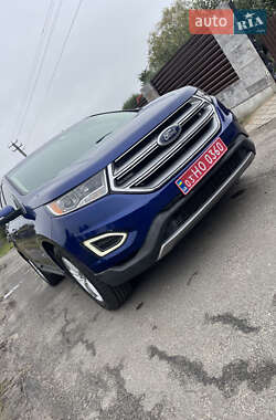 Внедорожник / Кроссовер Ford Edge 2015 в 