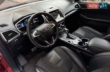 Внедорожник / Кроссовер Ford Edge 2016 в 
