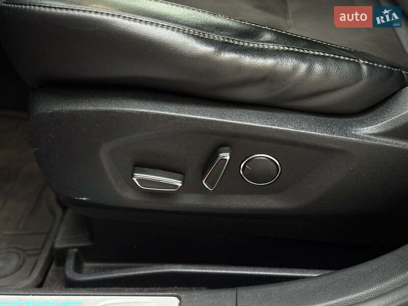 Позашляховик / Кросовер Ford Edge 2016 в Чернігові