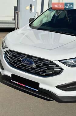 Внедорожник / Кроссовер Ford Edge 2020 в 