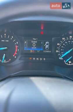 Внедорожник / Кроссовер Ford Edge 2020 в 