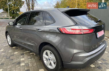 Позашляховик / Кросовер Ford Edge 2022 в 