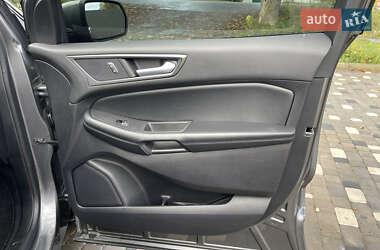 Позашляховик / Кросовер Ford Edge 2022 в 
