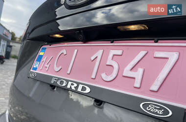 Позашляховик / Кросовер Ford Edge 2022 в 