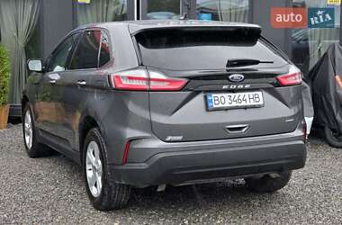 Позашляховик / Кросовер Ford Edge 2021 в 